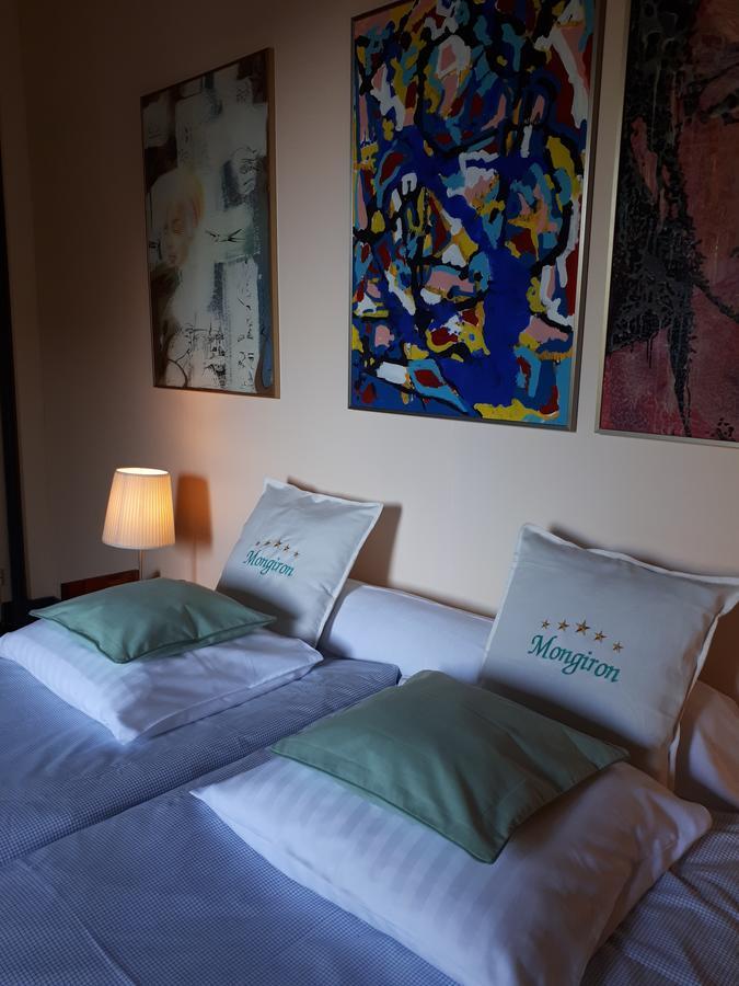 Hotel Domaine Mongiron Nérigean Esterno foto